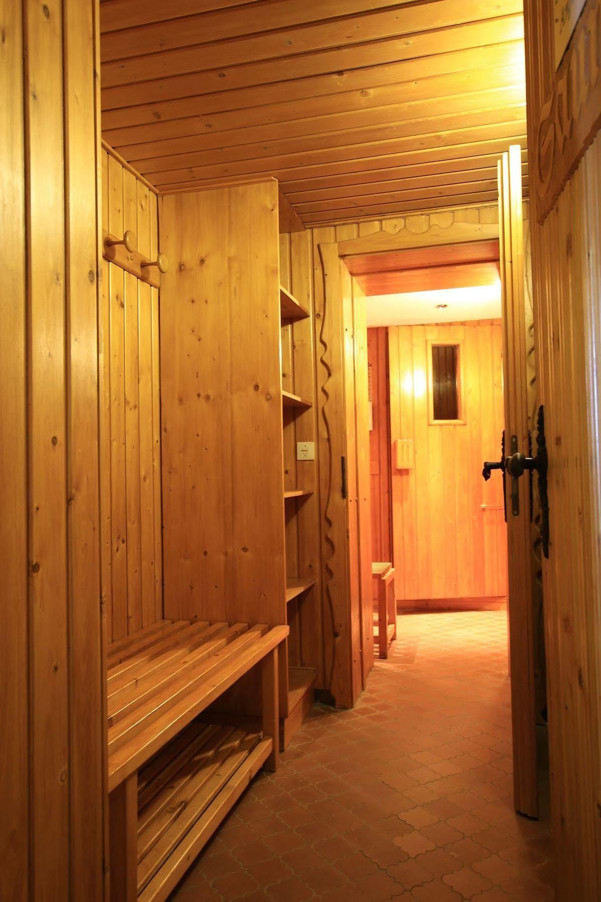 Gasthof Haus Am Berg - Direkt Am Skihang 2*